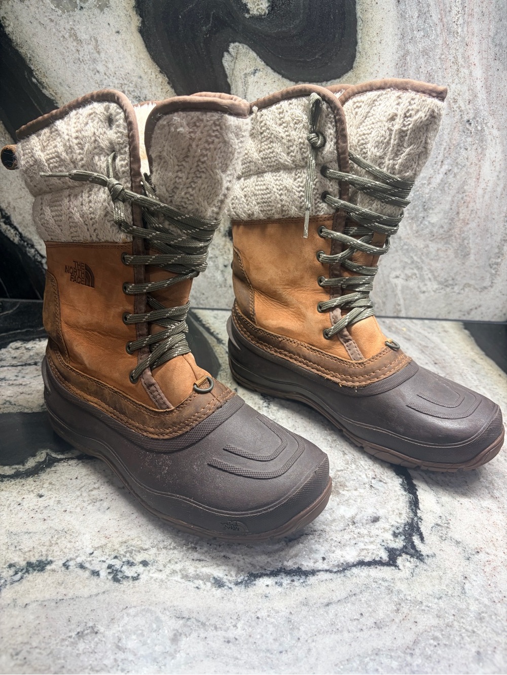 The North Face Women’s 7 Brown Leather Winter Snow Boots Faux Fur